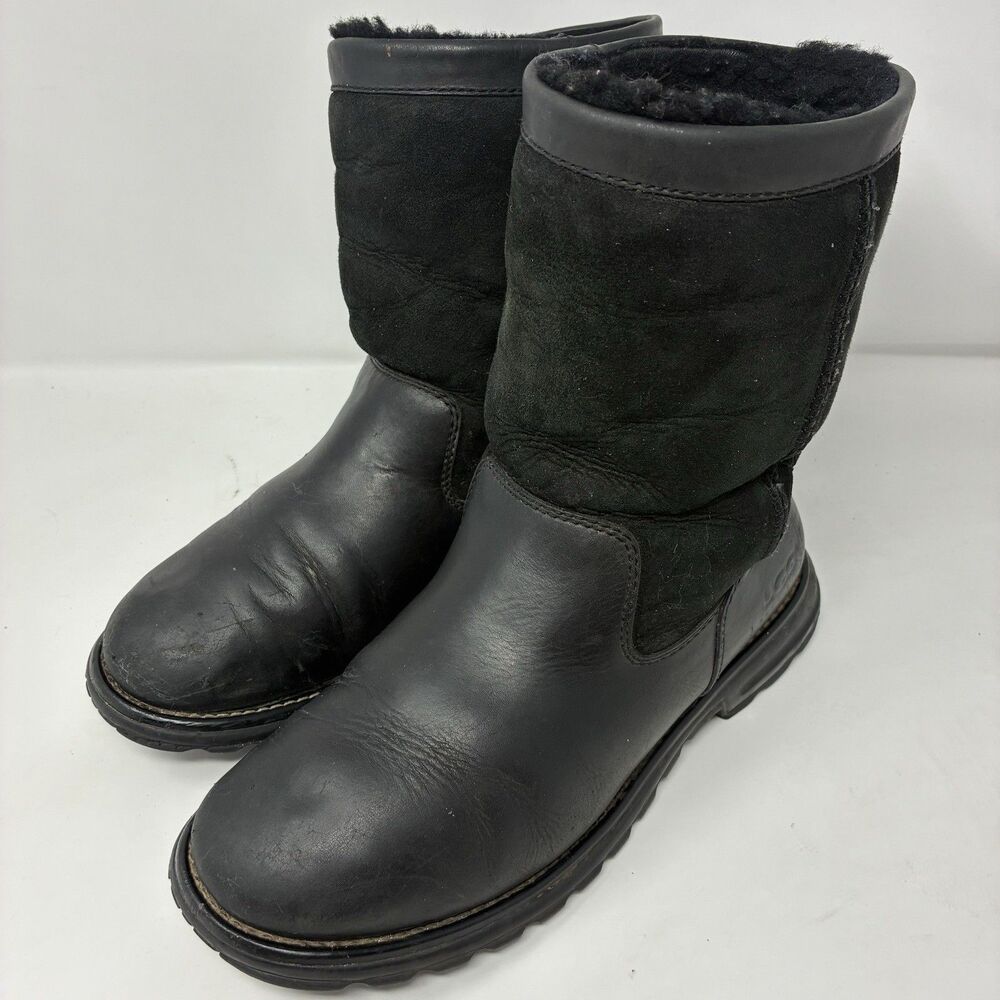 UGG Brooks Boots 5381 Black Leather Suede Shearling Lined Womens Sz 9 Mid Calf